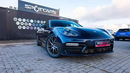 Azul Usado 2018 Porsche Panamera Sedan | € 64.990 (Super Preço)
