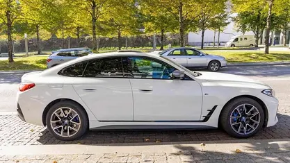 Branco Usado 2023 BMW i4 Sedan | € 53.500 (Bom preço)