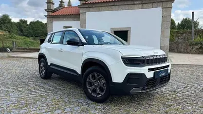 Branco Usado 2024 Jeep Avenger EV SUV | € 24.200 (Preço justo)