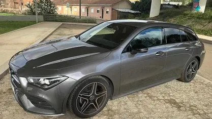 Usado Mercedes CLA200 150 HP (110 kW) 2022 Cinzento Carrinha