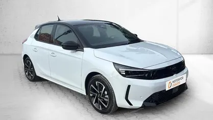 Usado Opel Corsa 100 HP (73 kW) 2024 Preto Citadino