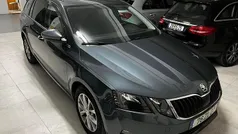 Cinza Usado 2019 Skoda Octavia Active Carrinha | € 14.500 (Preço justo)
