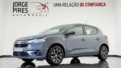 Cinzento Usado 2023 Dacia Sandero Citadino | € 15.990 (Preço justo)