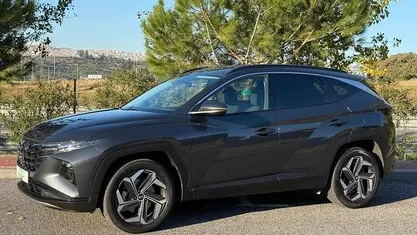 Cinza Usado 2023 Hyundai Tucson Premium SUV | € 28.980 (Preço justo)
