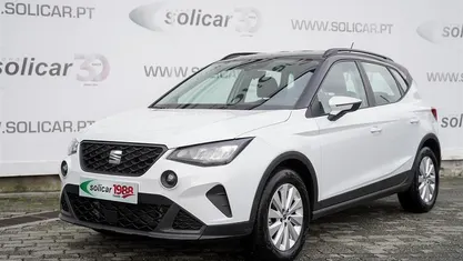 Branco Usado 2023 Seat Arona SUV | € 19.990 (Preço justo)