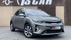 Cinza Usado 2022 Kia Stonic SUV | € 15.490 (Preço justo)