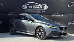 Cinzento Usado 2019 Volvo V40 CC Carrinha | € 14.950 (Preço justo)