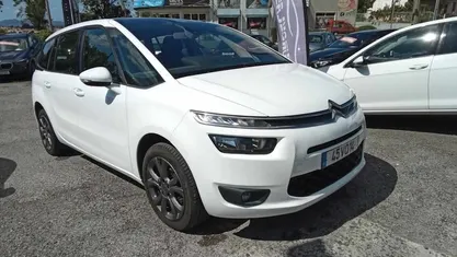Usado Citroën Grand C4 Picasso 116 HP (85 kW) 2014 Branco Monovolume