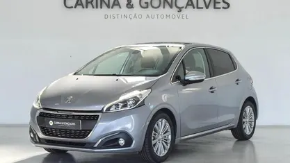Cinza Usado 2019 Peugeot 208 Allure Citadino | € 12.750 (Preço justo)