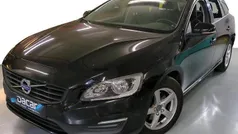 Usado 2015 Volvo V60 Kinetic Carrinha | € 13.799 (Preço justo)