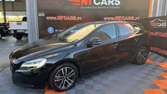 Preto Usado 2018 Volvo V40 Kinetic Carrinha | € 16.750 (Preço justo)