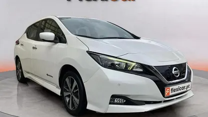 Usado Nissan Leaf Acenta 110 kW (150 HP) 2019 Branco Citadino