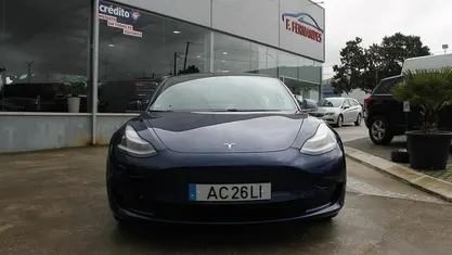 Usado Tesla Model 3 Standard Range 208 kW (283 HP) 2020 Azul Sedan