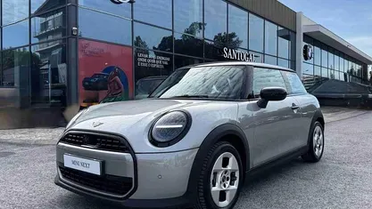 Usado Mini Cooper Classic 156 HP (114 kW) 2024 Citadino