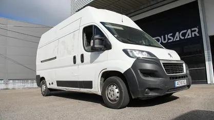 Usado Peugeot Boxer 120 HP (88 kW) 2020 Van