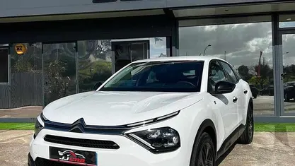 Usado Citroën e-C4 100 kW (136 HP) 2024 Branco