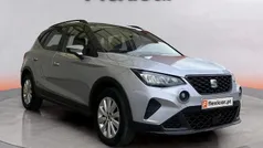 Cinza Usado 2023 Seat Arona Style SUV | € 15.580 (Preço justo)