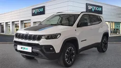 Branco Usado 2023 Jeep Compass Trailhawk SUV | € 31.500 (Bom preço)