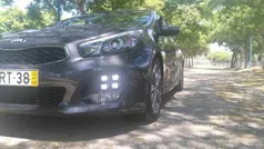 Cinzento Usado 2016 Kia Ceed Carrinha | € 12.190 (Preço justo)