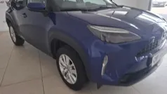 Azul Usado 2024 Toyota Yaris Hybrid | € 25.990 (Preço justo)