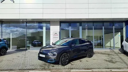 Cinzento Usado 2022 Citroën e-C4 | € 20.500 (Preço justo)