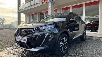 Preto Usado 2023 Peugeot 2008 Allure SUV | € 21.990 (Preço justo)