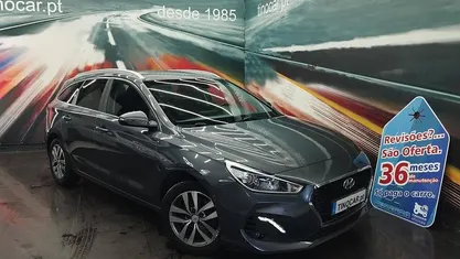 Usado Hyundai i30 116 HP (85 kW) 2019 Cinzento Carrinha