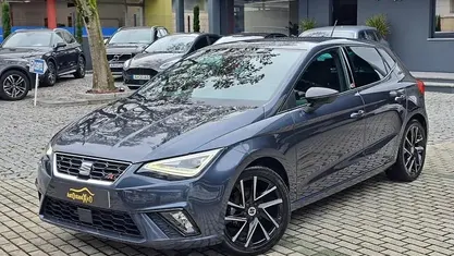 Usado Seat Ibiza FR 95 HP (69 kW) 2023 Cinza Citadino