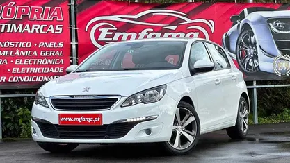 Usado Peugeot 308 Access 120 HP (88 kW) 2016 Branco