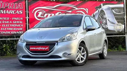 Usado Peugeot 208 Access 68 HP (50 kW) 2012 Citadino