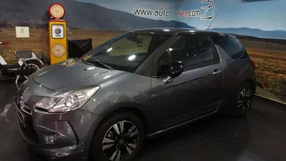 Usado Citroën DS3 So Chic 92 HP (67 kW) 2010 Cinzento Citadino