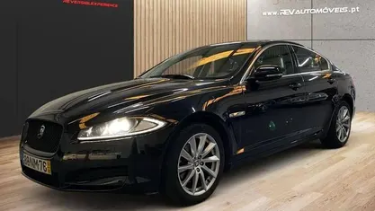 Preto Usado 2013 Jaguar XF Premium Luxury Sedan | € 16.750 (Preço justo)