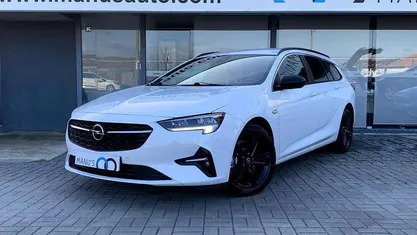 Usado Opel Insignia Business Edition 122 HP (89 kW) 2021 Branco Carrinha