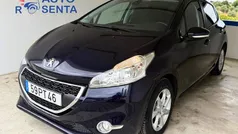 Azul Usado 2015 Peugeot 208 Access Citadino | € 8.600 (Preço justo)