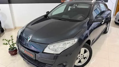 Cinzento Usado 2011 Renault Mégane GrandTour Carrinha | € 6.950 (Preço justo)