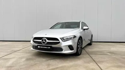 Usado Mercedes A180 Business 116 HP (85 kW) 2019 Sedan