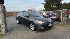 Cinzento Usado 2010 Opel Astra Executive | € 8.750 (Preço justo)