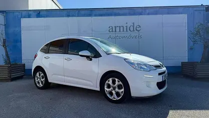 Branco Usado 2014 Citroën C3 Exclusive Citadino | € 7.500 (Bom preço)