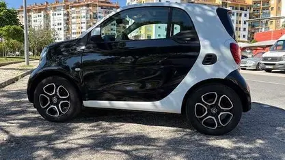 Preto Usado 2015 Smart ForTwo Coupé Coupé | € 8.499 (Preço justo)