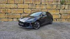 Preto Usado 2023 MG MG4 EV Luxury Citadino | € 24.500 (Preço justo)