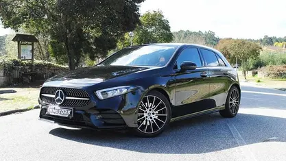 Preto Usado 2022 Mercedes A180 AMG line Citadino | € 28.990 (Preço justo)