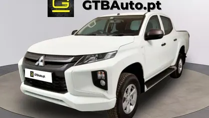Branco Usado 2023 Mitsubishi L200 Pickup | € 34.900 (Preço justo)