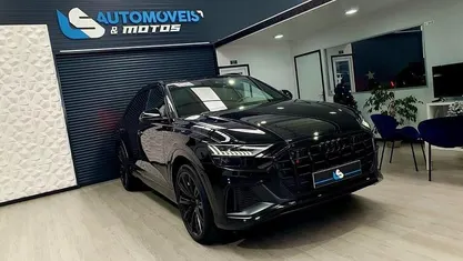 Usado Audi Q8 507 HP (372 kW) 2022 SUV