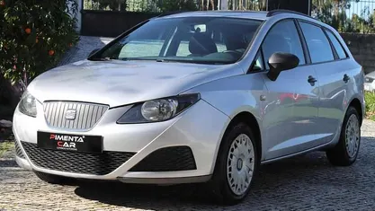 Usado Seat Ibiza ST 75 HP (55 kW) 2011 Cinzento Carrinha