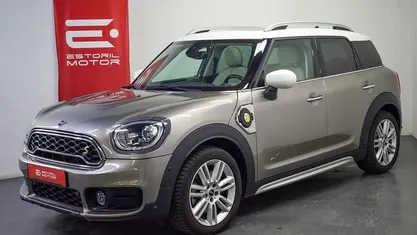 Cinzento Usado 2020 Mini Countryman SUV | € 25.500 (Preço justo)