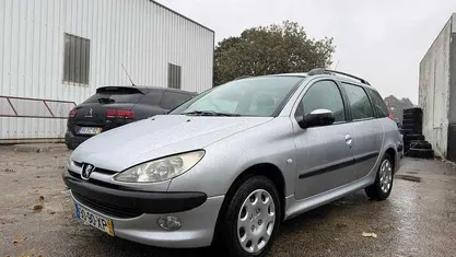 Cinza Usado 2004 Peugeot 206 Carrinha | € 2.500 (Preço justo)