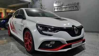 Usado Renault Mégane IV Trophy 300 HP (220 kW) 2021 Citadino