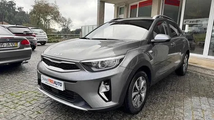 Usado 2025 Kia Stonic SUV | € 18.000 (Preço justo)