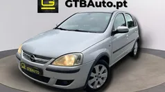 Usado 2004 Opel Corsa Enjoy Sedan | € 2.550