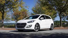 Branco Usado 2016 Hyundai i30 GO! Carrinha | € 12.950 (Bom preço)